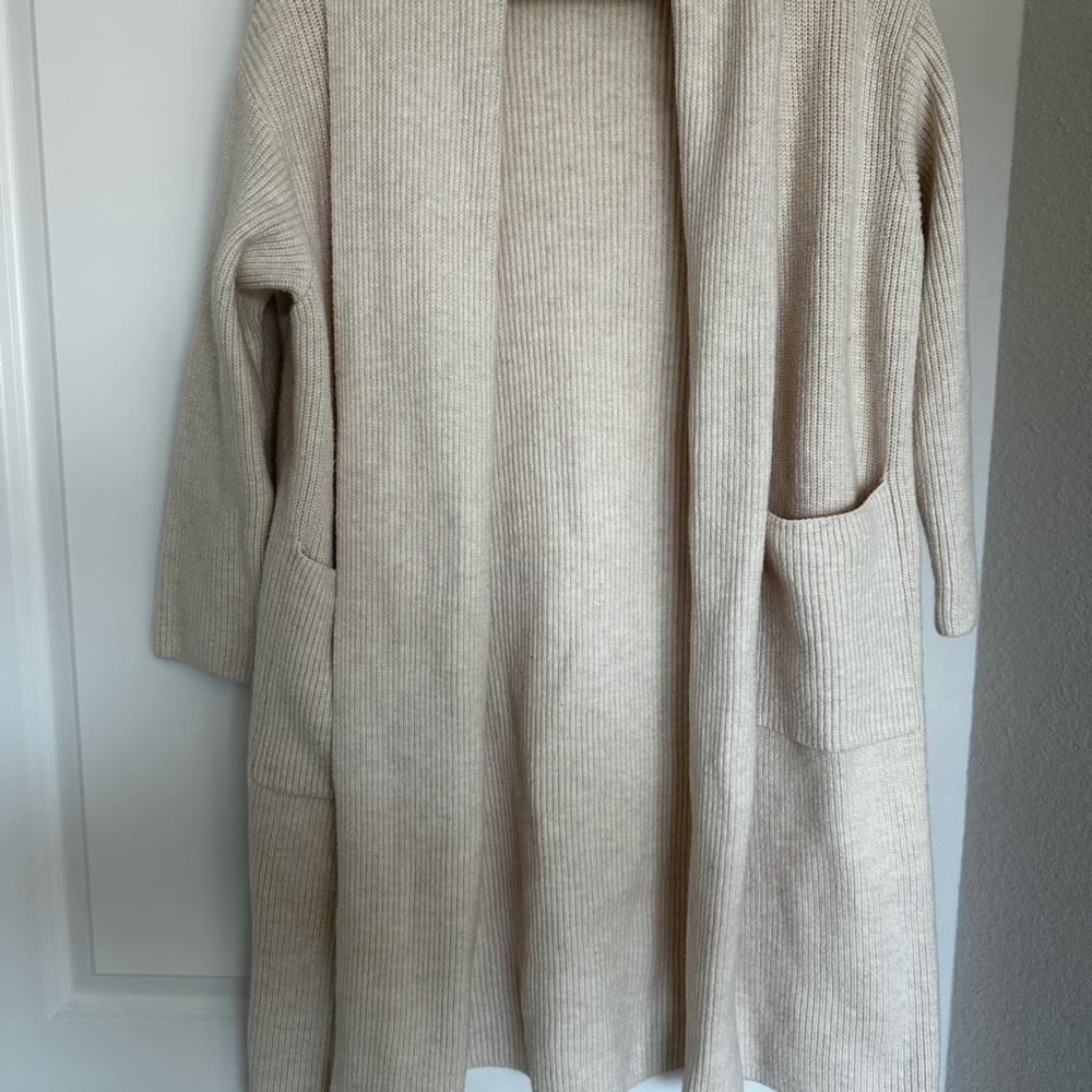 Banana Republic Cream Knit Cardigan